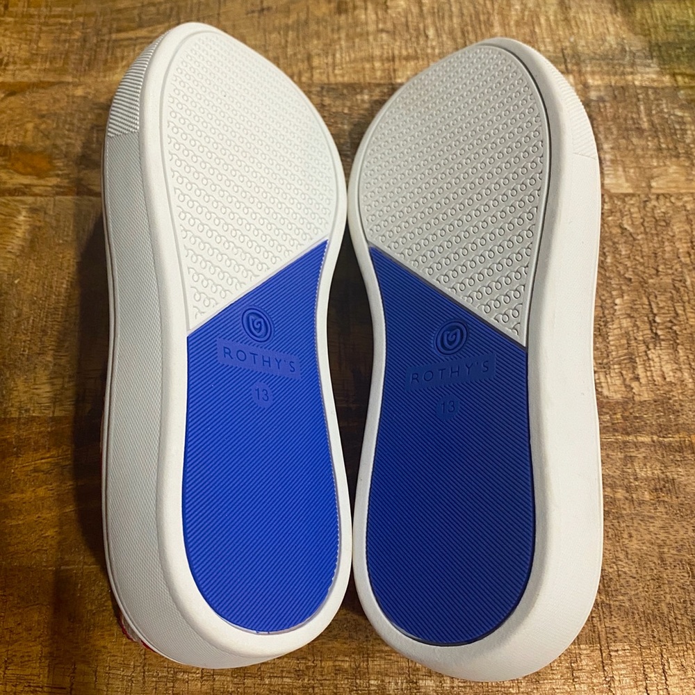 Brand New Unworn Rothy’s // Retired Pattern - Picture 2 of 2